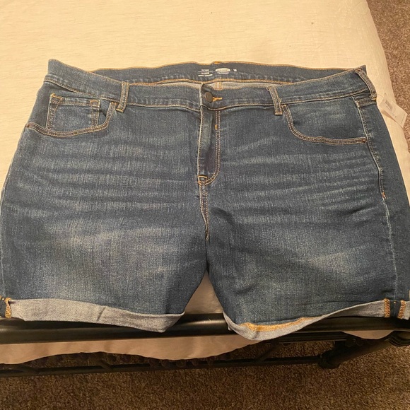 Old Navy Pants - Shorts